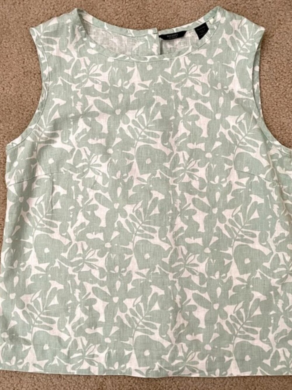 Dockers Button Back Sleeveless Blouse - Picture 11 of 12